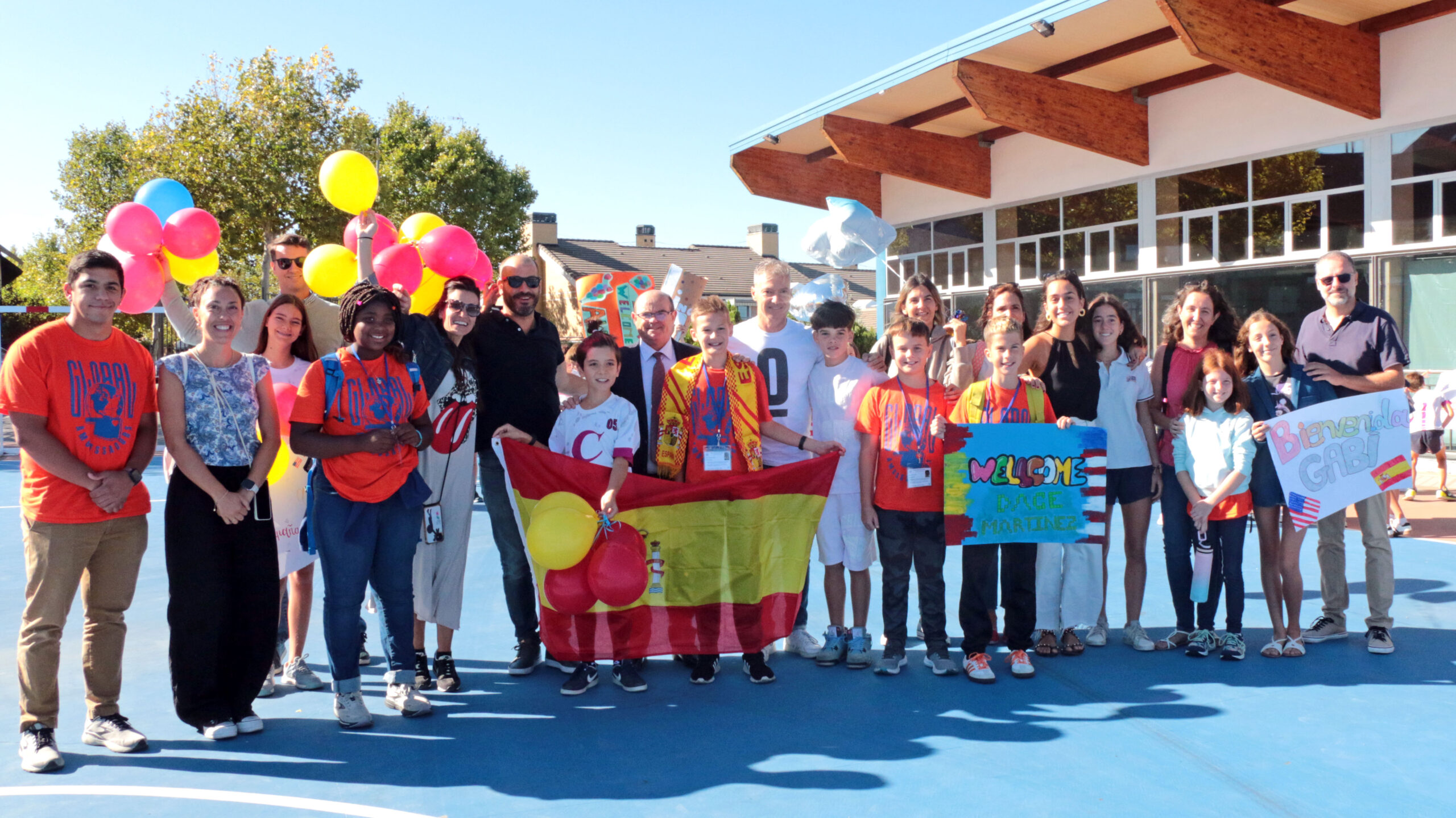 Llegan los alumnos de intercambio lingüístico de Tulsa a Casvi Boadilla.