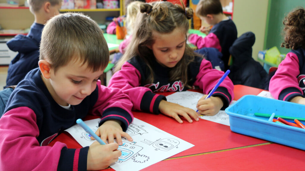 Hoy celebramos el Día Mundial de la Diabetes, y nuestros alumnos de 3º A de Infantil lo han conmemorado de una forma muy especial.