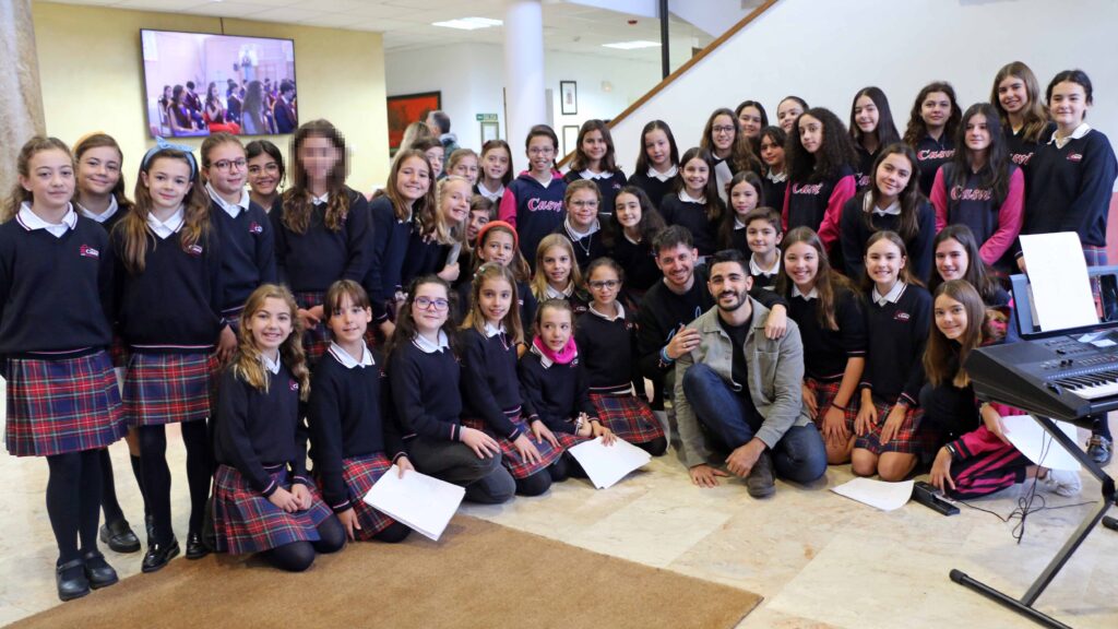 Día de la Música: ritmo y emoción. Casvi Boadilla ha preparado para esta ocasión, los temas que más gustan a nuestros docentes.1