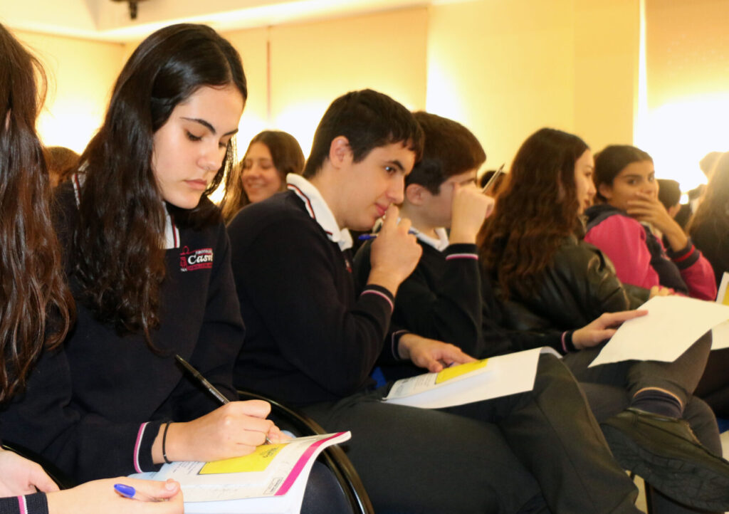 Cómo evitar accidentes de tráfico: conciencia y seguridad. Una charla para que nuestros alumnos tengan la seguridad vial como una prioridad.4