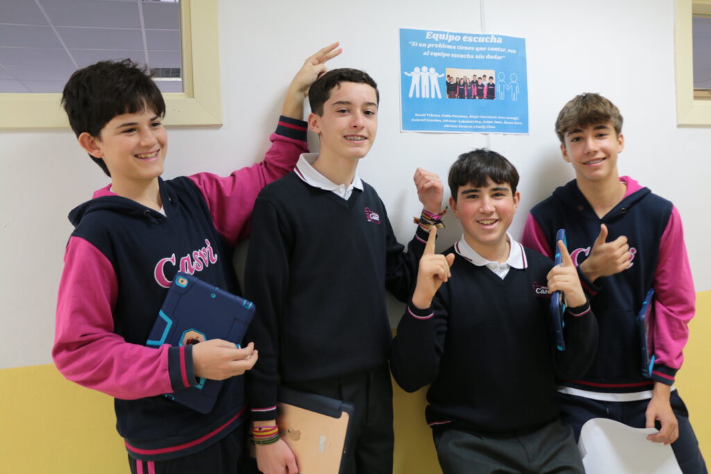 Mediadores escolares para una convivencia saludable. Un grupo de alumnos de 1º y 3º de ESO se han convertido en “Sociamigos”.3