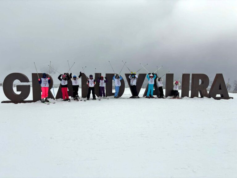 El colegio va a vivir una nueva edición de la Semana Blanca en Grandvalira, una experiencia en la que el alumnado tendrá la oportunidad de disfrutar de la nieve 3