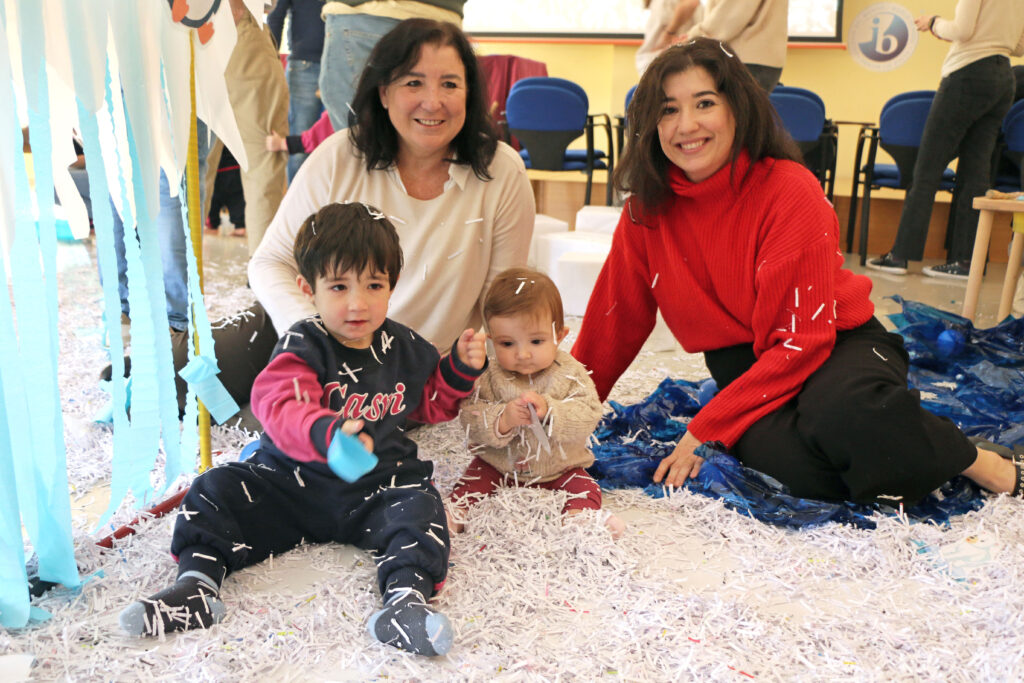 Familias y alumnos descubriendo el invierno