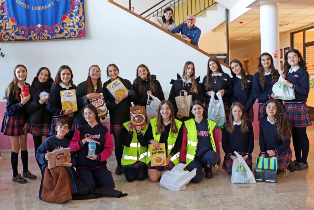 Banco de alimentos organizado por Acción Solidaria