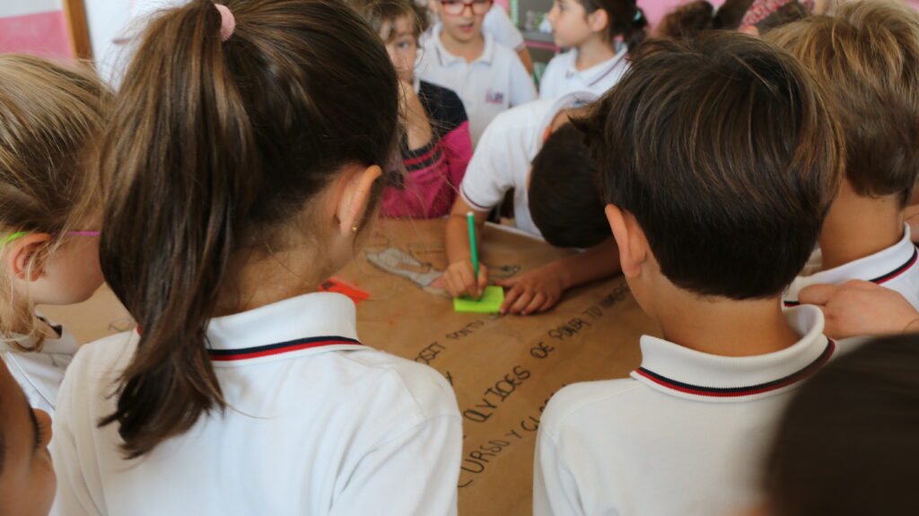 Niños día del libro 1