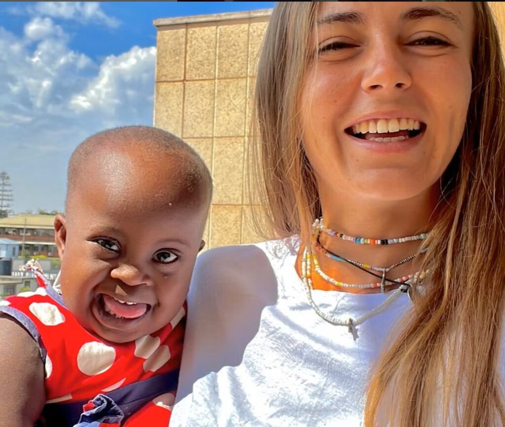 María Galán, coordinadora de Babies Uganda, nos visita para hablar de su libro "La vida de Sami".2